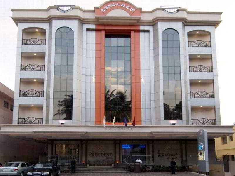 The President Hotel Bangalore Exterior photo
